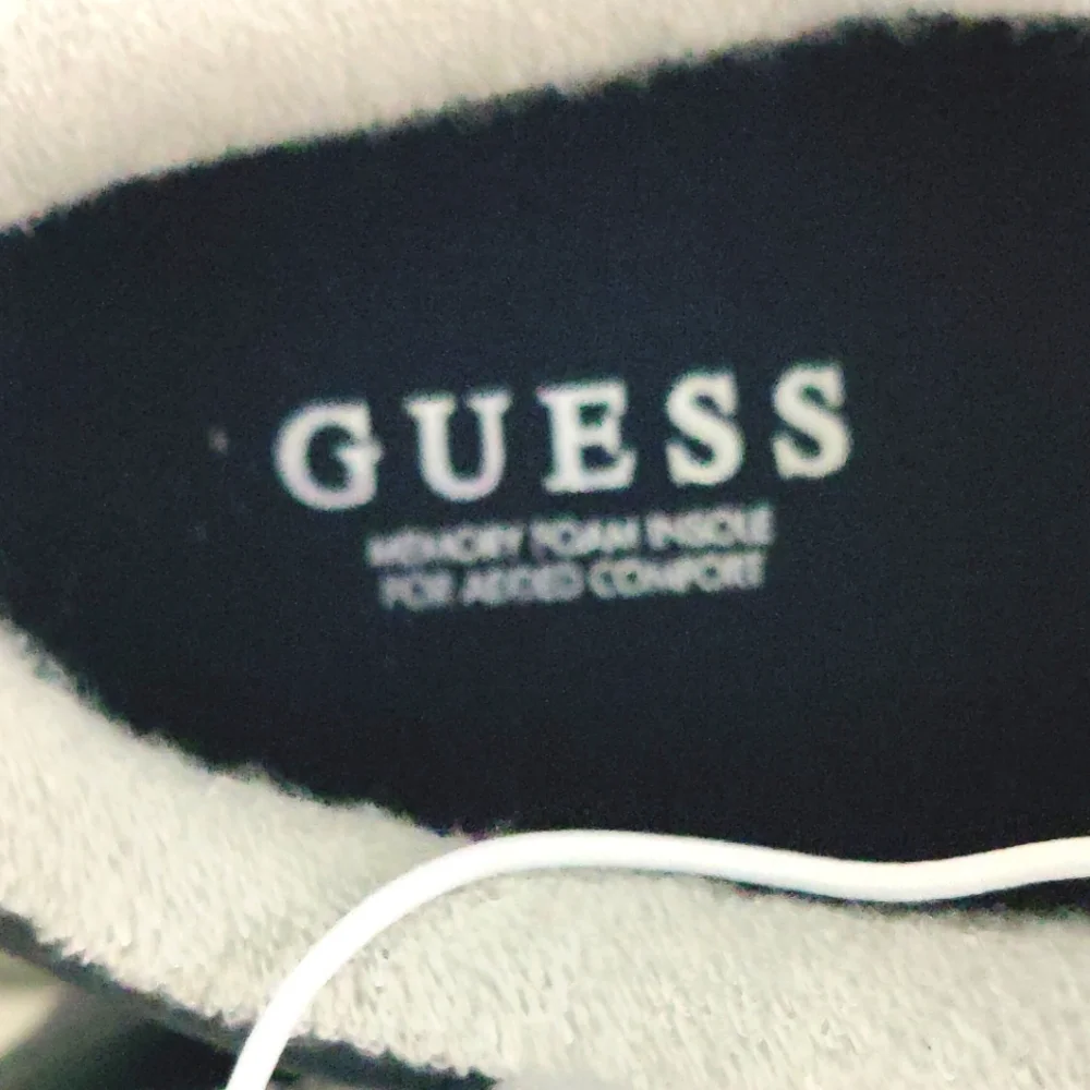 Guess‎  Men's Lace Up G Logo color Beige And Gray Sneaker Size 12 New